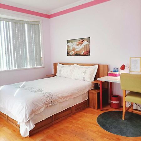 Отель Warm Retreat Ванкувер Экстерьер фото